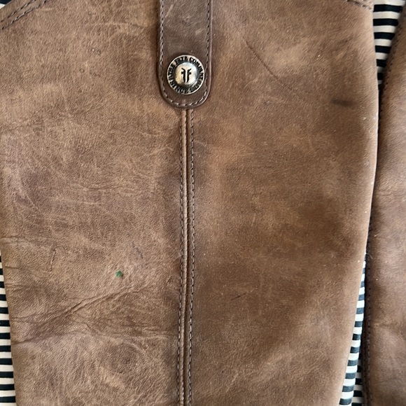 Woman’s 8.5 Ladies Frye Melissa Button lug boots - Picture 3 of 7